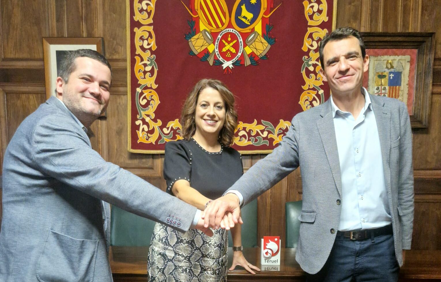 La alcaldesa anuncia la implantación de un nuevo estudio en el Campus de Teruel denominado Experto Universitario en Astrofísica