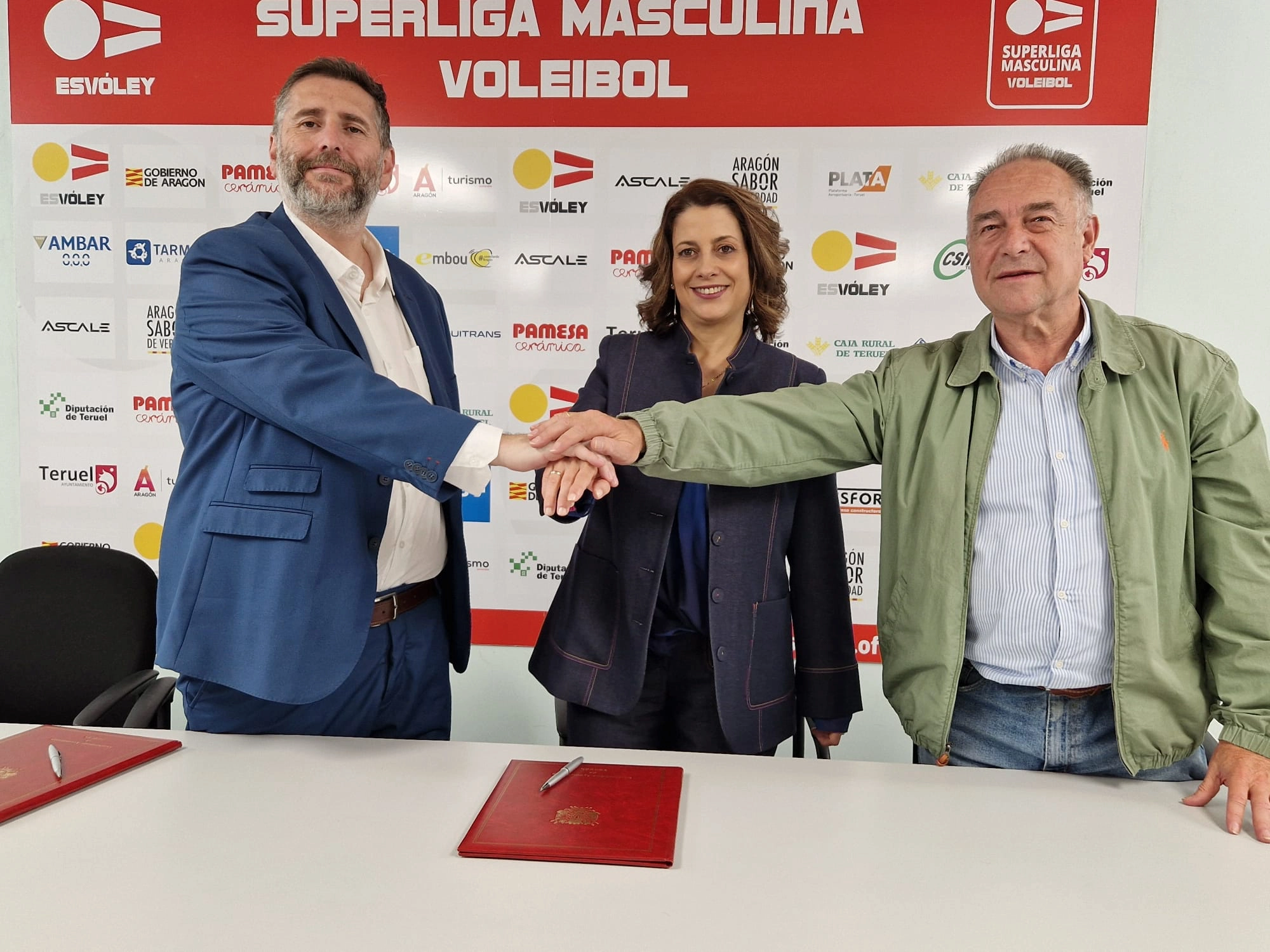 El Ayuntamiento de Teruel refuerza su apoyo al Pamesa Teruel Voleibol con un convenio de 130.000 euros para 2026