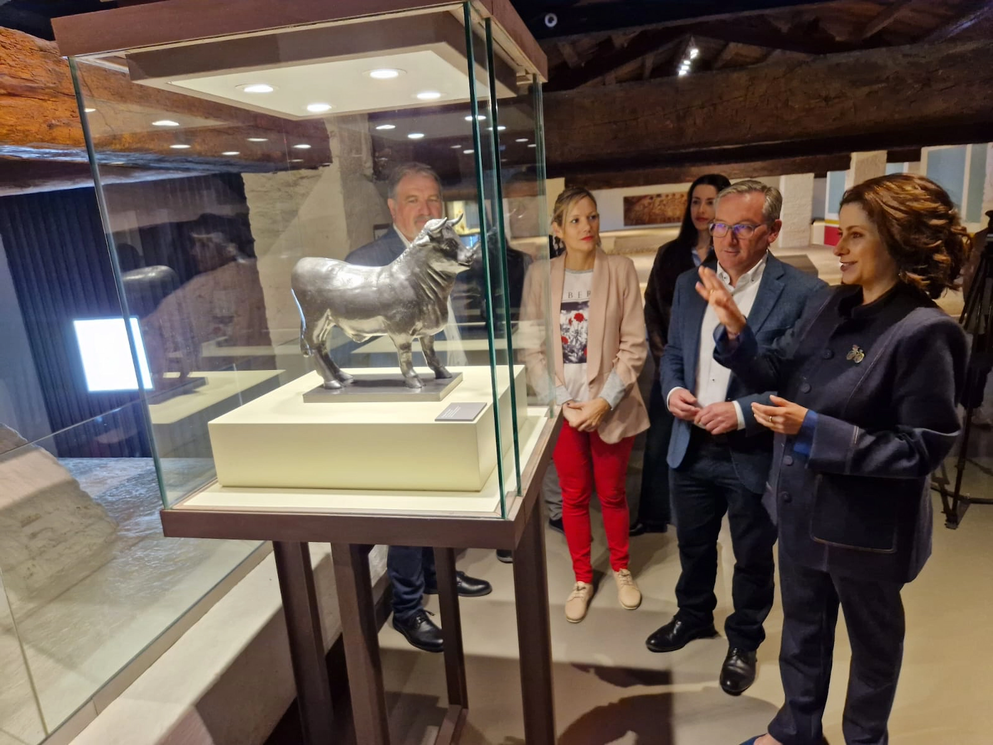 El Museo de Teruel muestra desde esta semana la figura original del Torico dentro de su colección permanente