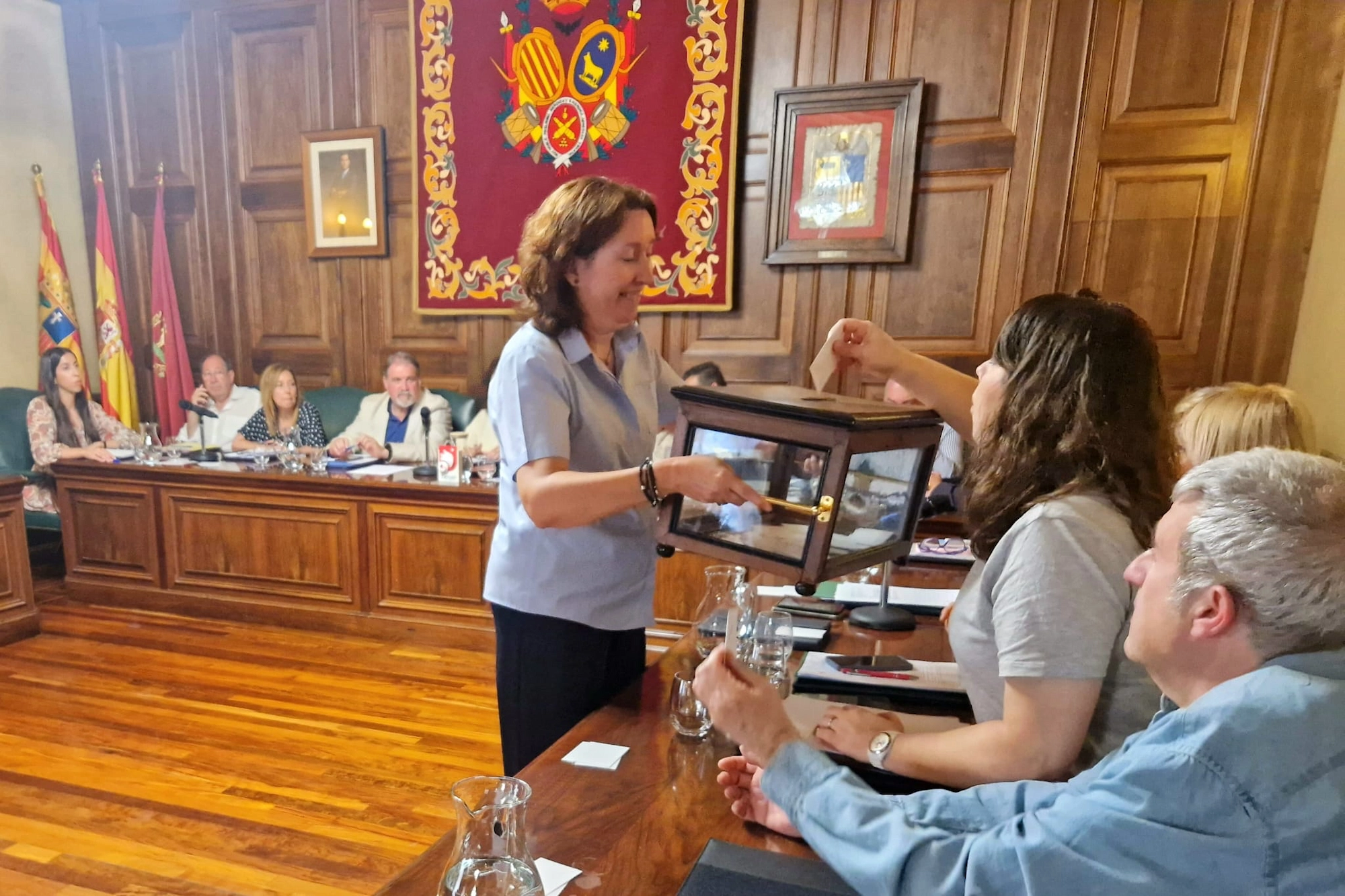 La Corporación Municipal aprueba por unanimidad conceder la Medalla de Oro de la Ciudad a la Fundación Ibercaja