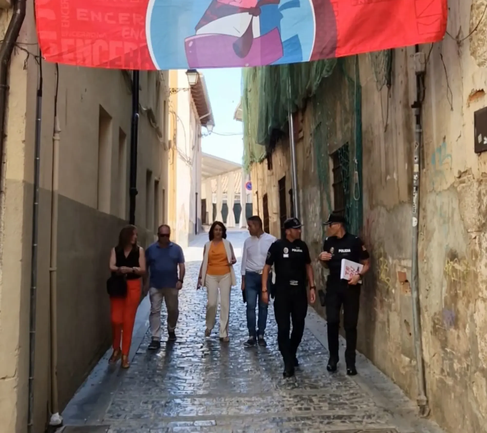 El Ayuntamiento supervisa el montaje de las 22 peñas y destaca que la Vaquilla arranca sin incidencias