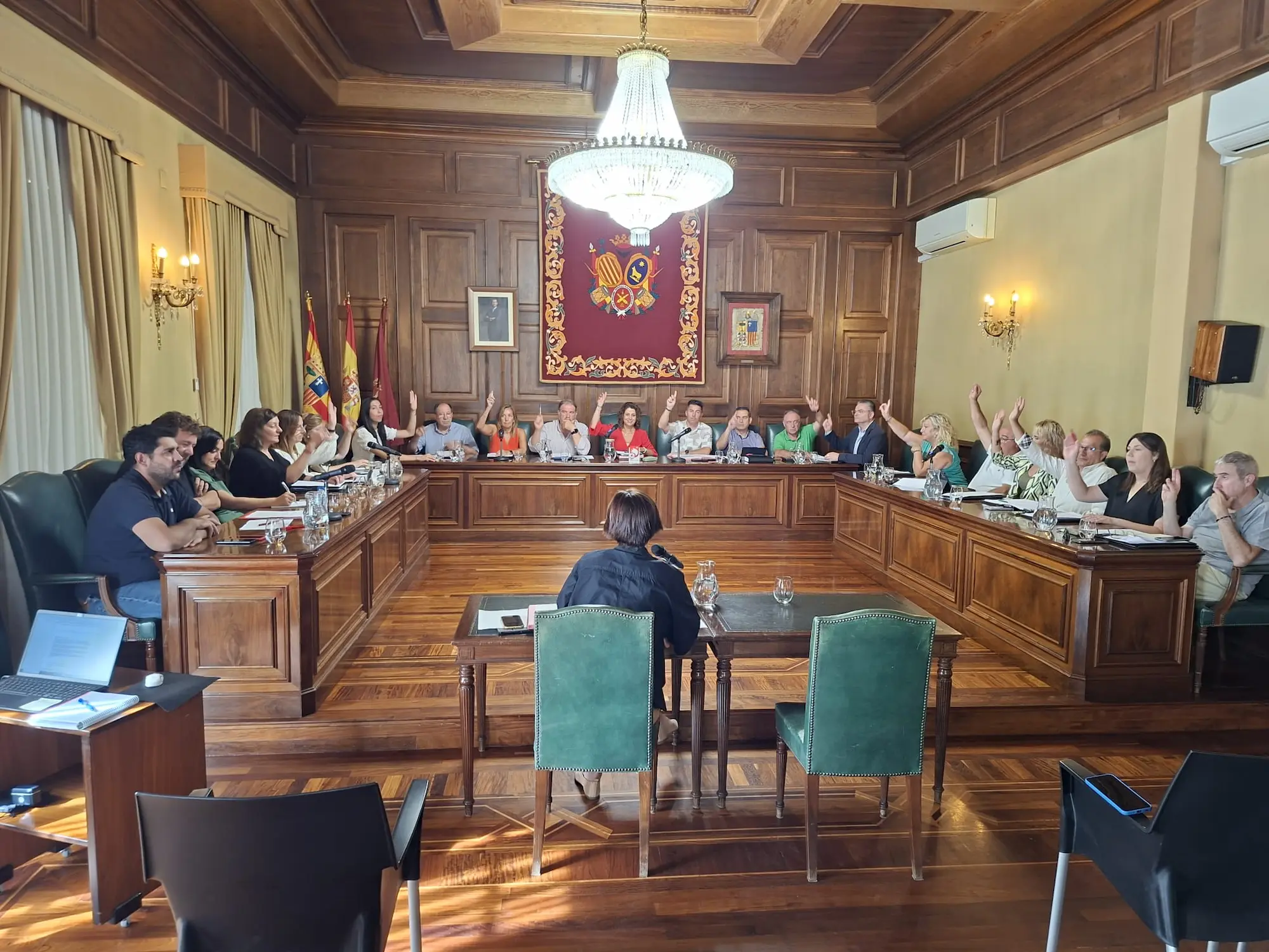 El Ayuntamiento muestra su apoyo a Ceuta y reafirma la españolidad de las ciudades autónomas